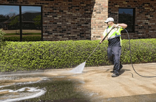 commercial concrete cleaning in lake forest